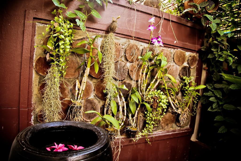Ravorn Villa Boutique Battambang Bagian luar foto